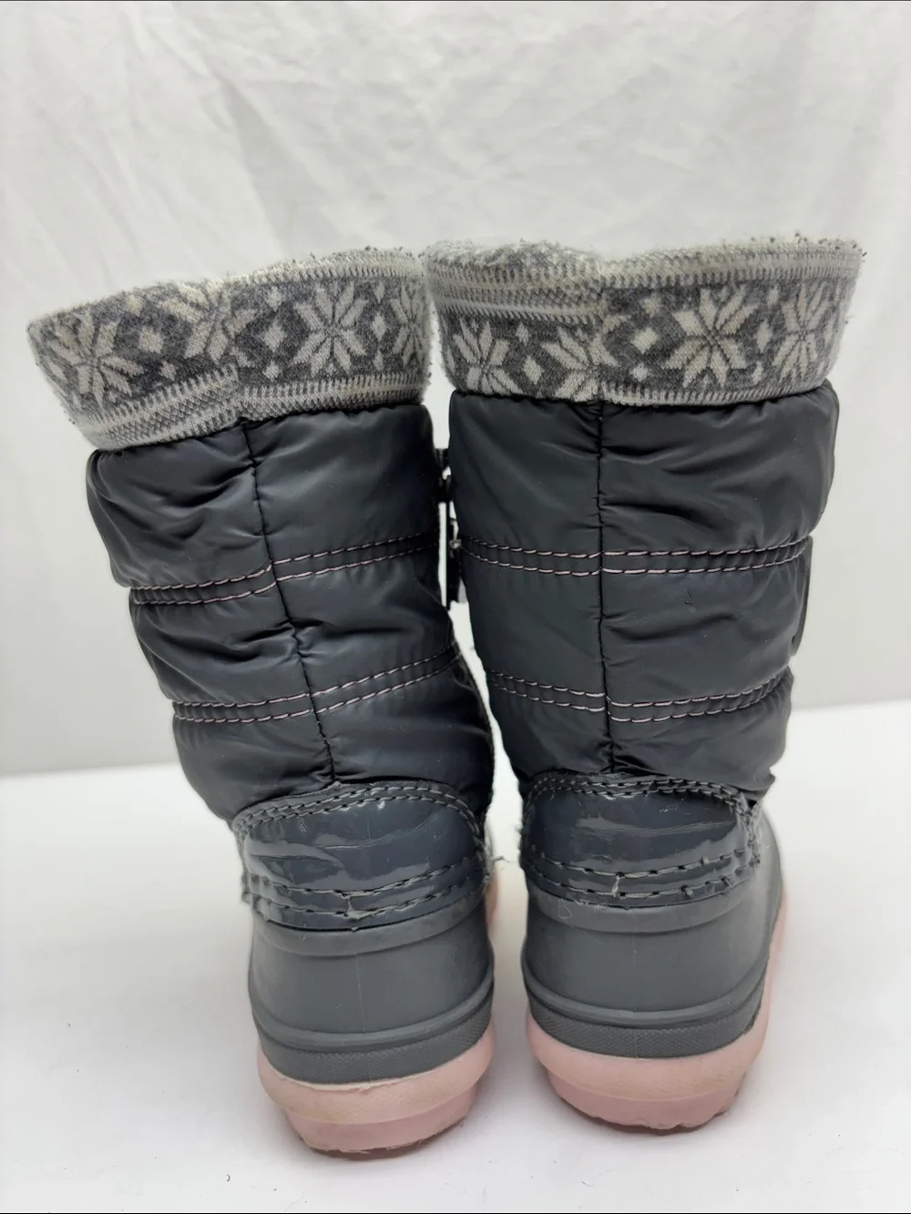 Totes winter boots, size 5 for baby, box 74